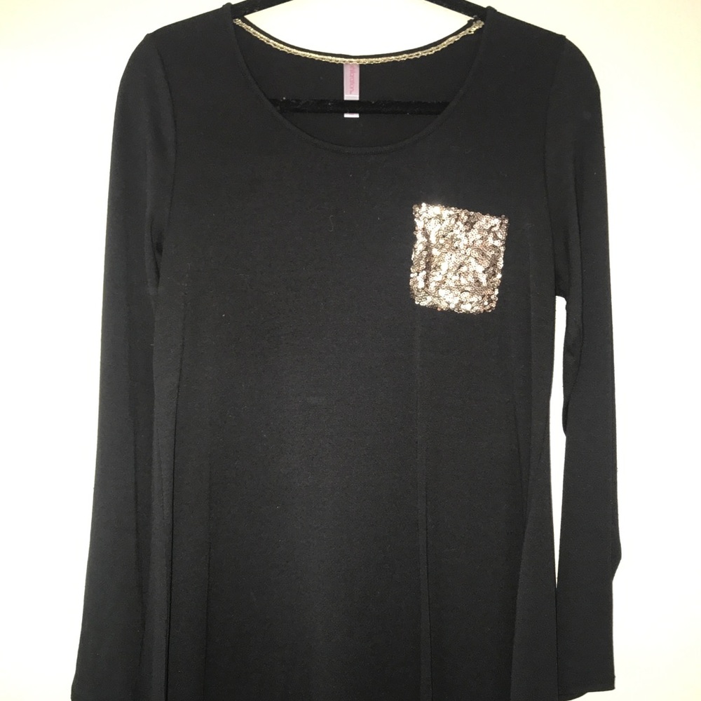 Black dress with yellow sequined pocket